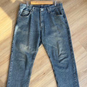Vintage Distressed Hem Wrangler Blue Jeans